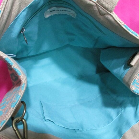 P45-2-NWT America & Beyond Teal Jute Cheetah with Large Variegated Tassel Tote - Picture 7 of 9